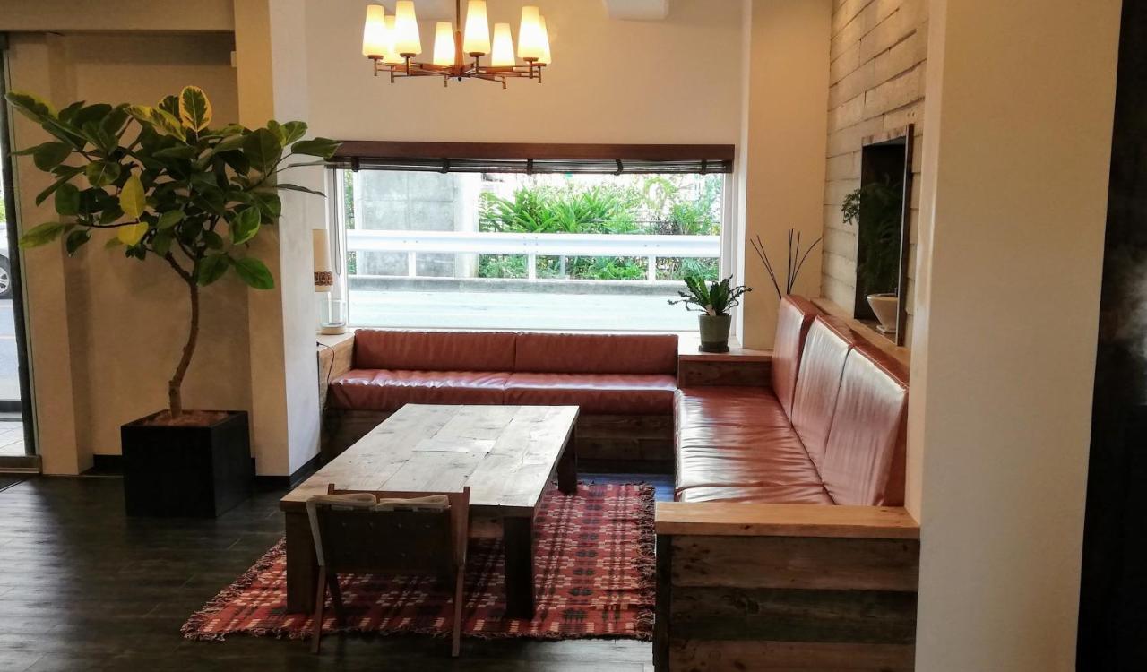 Hotel Maruki Naha Buitenkant foto