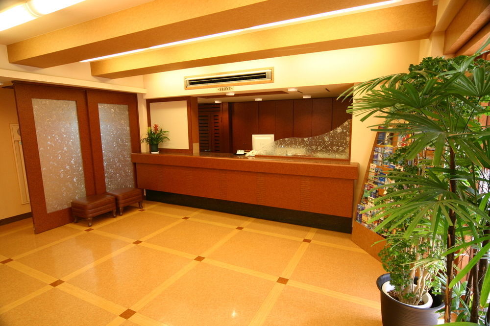 Hotel Maruki Naha Buitenkant foto
