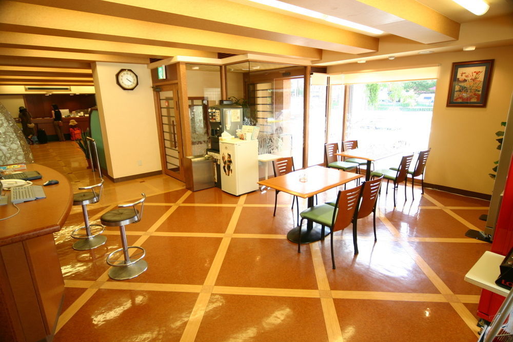 Hotel Maruki Naha Buitenkant foto