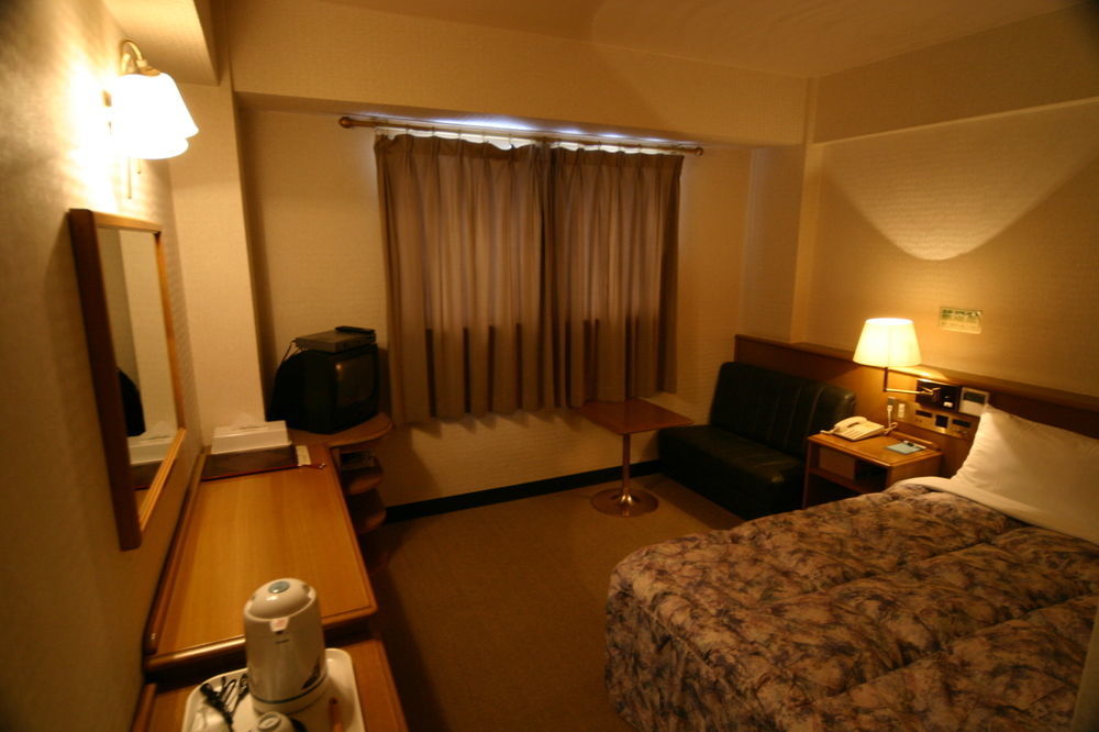 Hotel Maruki Naha Buitenkant foto